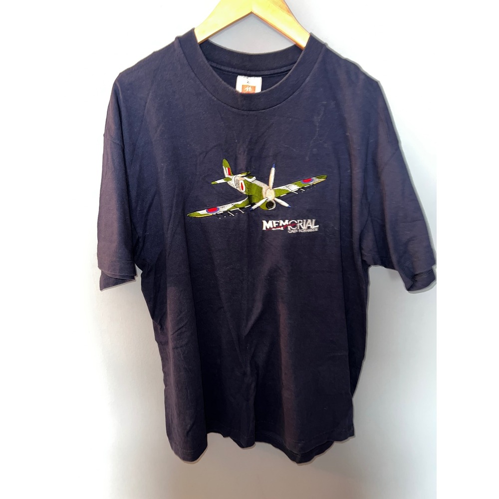 Hanes Heavy-T Memorial de Caen Normandy Embroidered Plane Shirt XL Navy Blue